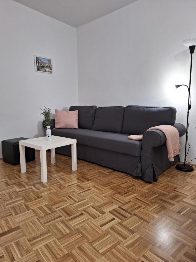 Apartment Kp With Parking Копер Екстер'єр фото