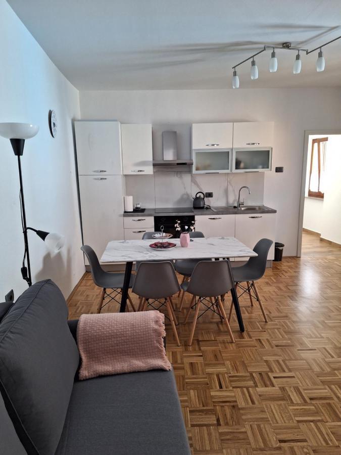 Apartment Kp With Parking Копер Екстер'єр фото